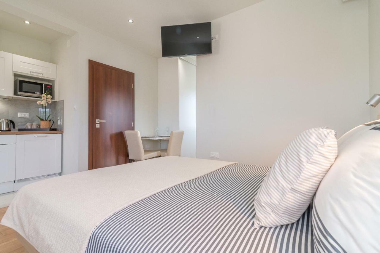 Studio Apartman Rosa Appartement Zaton  Buitenkant foto
